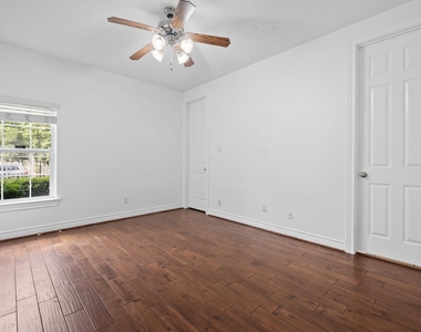 2716 Sherwin Street - Photo Thumbnail 4