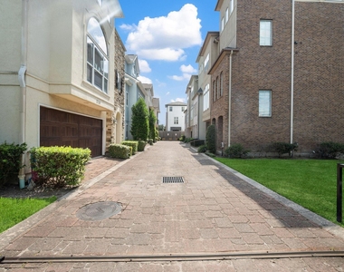 2716 Sherwin Street - Photo Thumbnail 1