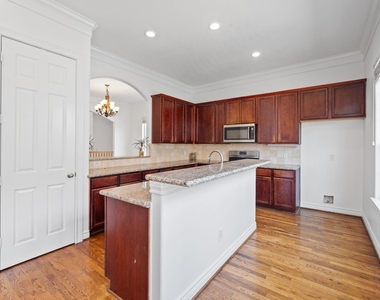 2716 Sherwin Street - Photo Thumbnail 9