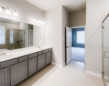 2810 Chestnut Oak Circle - Photo Thumbnail 15