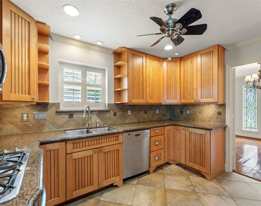 14206 Blazey Drive - Photo Thumbnail 13