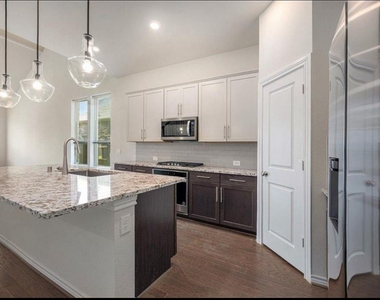 7315 Buckthorn Hollow Trail - Photo Thumbnail 1