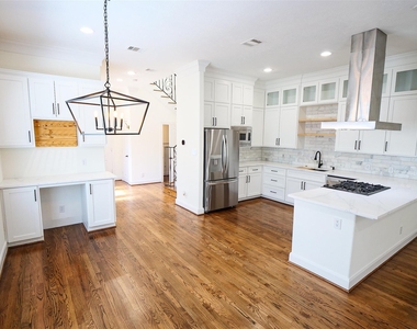 6116 1/2 Hamman Street - Photo Thumbnail 10