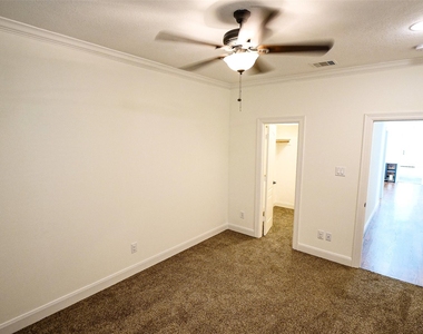6116 1/2 Hamman Street - Photo Thumbnail 34