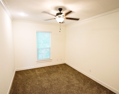 6116 1/2 Hamman Street - Photo Thumbnail 33