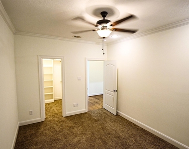 6116 1/2 Hamman Street - Photo Thumbnail 35