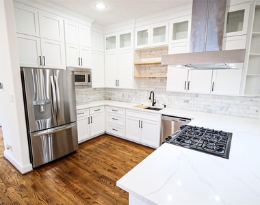 6116 1/2 Hamman Street - Photo Thumbnail 8