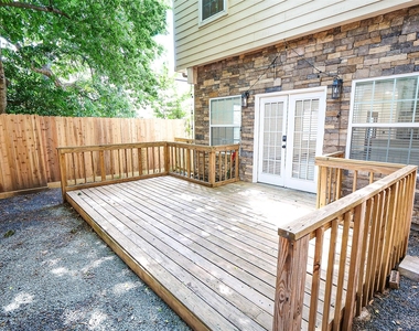 6116 1/2 Hamman Street - Photo Thumbnail 36