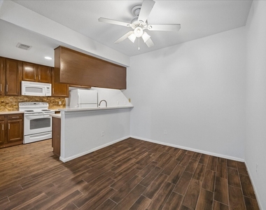 11711 Memorial Drive - Photo Thumbnail 6