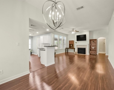 11711 Inga Lane - Photo Thumbnail 8
