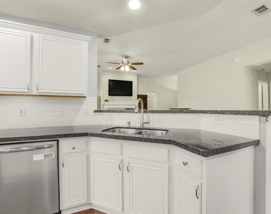 11711 Inga Lane - Photo Thumbnail 9