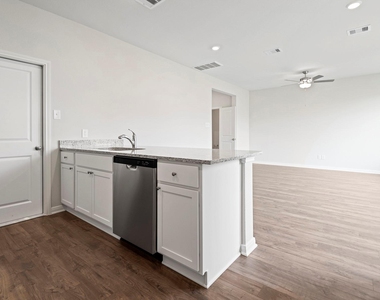 5750 Wild Iris Drive - Photo Thumbnail 7