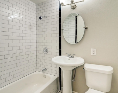 2643 Greenbriar Street - Photo Thumbnail 6
