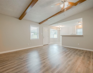 10935 Gulfdale Drive - Photo Thumbnail 16