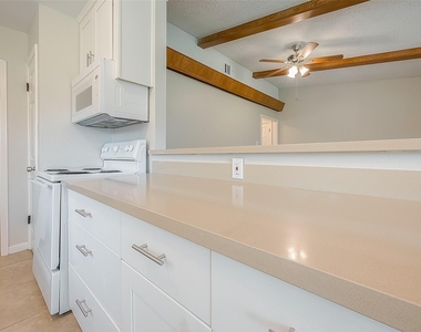 10935 Gulfdale Drive - Photo Thumbnail 20