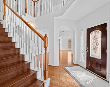 9218 Memorial Pines Way - Photo Thumbnail 1