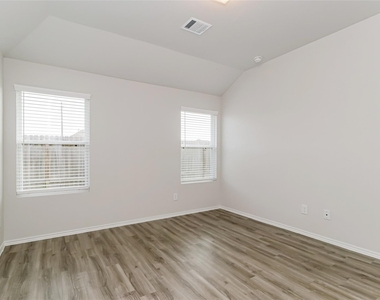 22370 Clear Castle Drive - Photo Thumbnail 11