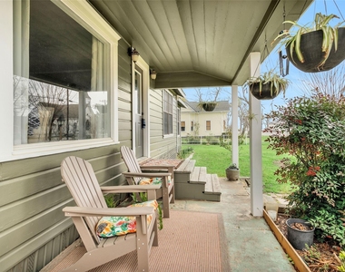 702 W Caroline Street - Photo Thumbnail 1