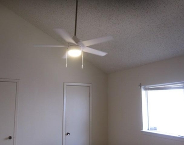 4311 Daisy Meadow Drive - Photo Thumbnail 41