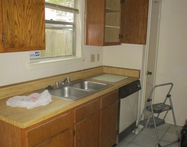 4311 Daisy Meadow Drive - Photo Thumbnail 23