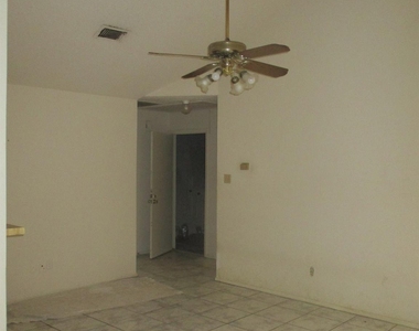 4311 Daisy Meadow Drive - Photo Thumbnail 24