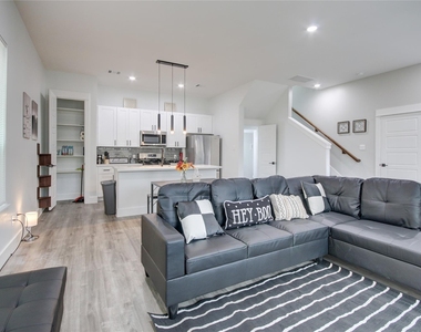 9305 Tower Street - Photo Thumbnail 14