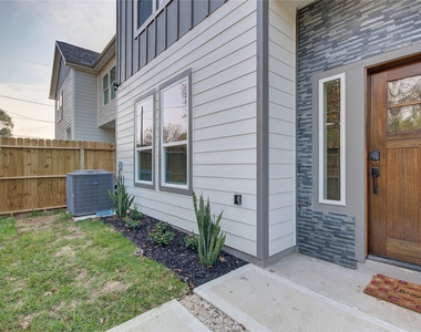 9305 Tower Street - Photo Thumbnail 4
