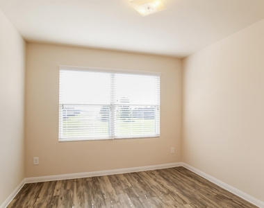 9730 Tura Drive - Photo Thumbnail 12