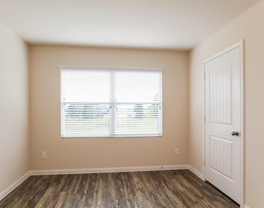9730 Tura Drive - Photo Thumbnail 10