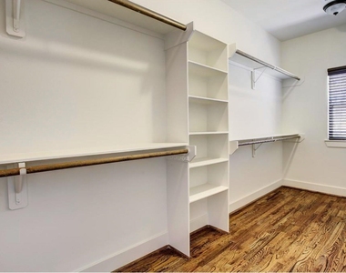 1411 W 22nd Street - Photo Thumbnail 13