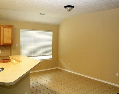 6314 Bonnie Chase Lane - Photo Thumbnail 7