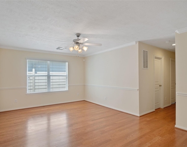 5420 Petty Street - Photo Thumbnail 10