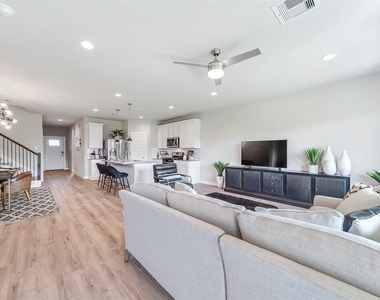 3131 Langley Bend Lane - Photo Thumbnail 14