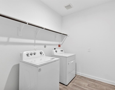 3131 Langley Bend Lane - Photo Thumbnail 24