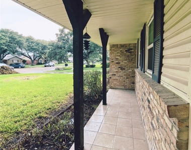 5118 Lymbar Drive - Photo Thumbnail 3