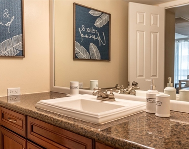 3525 Sage Road - Photo Thumbnail 15
