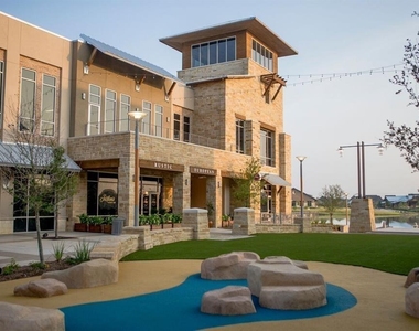 17915 Creek Bluff Lane - Photo Thumbnail 6