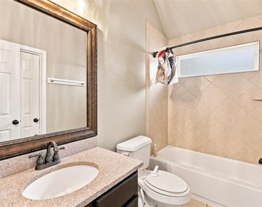 17915 Creek Bluff Lane - Photo Thumbnail 20