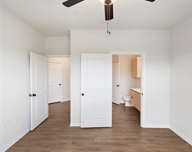 17000 Bissonnet Street - Photo Thumbnail 4