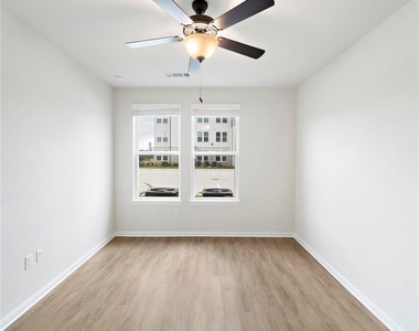17000 Bissonnet Street - Photo Thumbnail 5