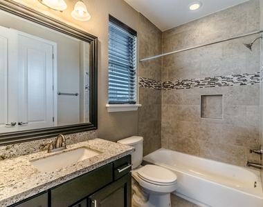 1610 Knox Street - Photo Thumbnail 24