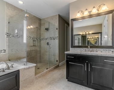 1610 Knox Street - Photo Thumbnail 20