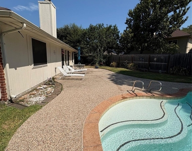 5026 Aquagate Drive - Photo Thumbnail 22