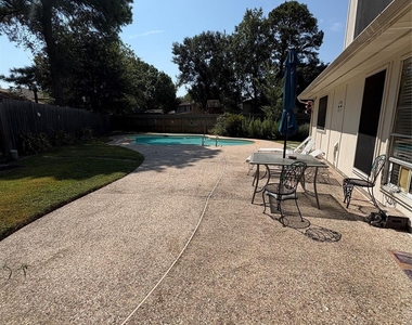 5026 Aquagate Drive - Photo Thumbnail 23