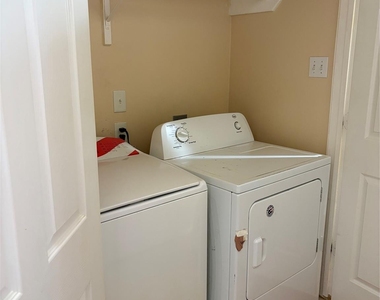 5026 Aquagate Drive - Photo Thumbnail 24