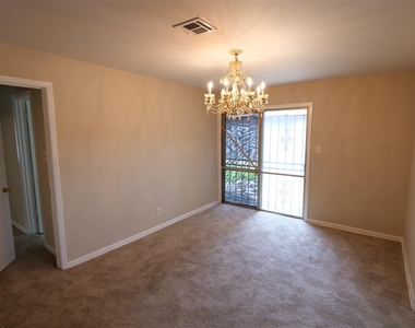 6118 Rietta Street - Photo Thumbnail 5