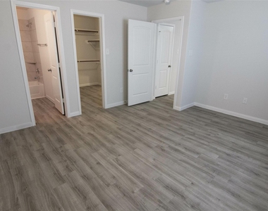 18531 Rock Flats Ravine Drive - Photo Thumbnail 6