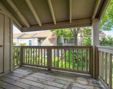 2100 Tanglewilde Street - Photo Thumbnail 12