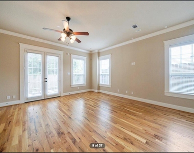 5523 Kansas Street - Photo Thumbnail 6