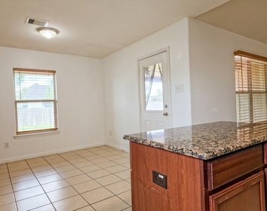 18962 Ranchcrest Drive - Photo Thumbnail 24